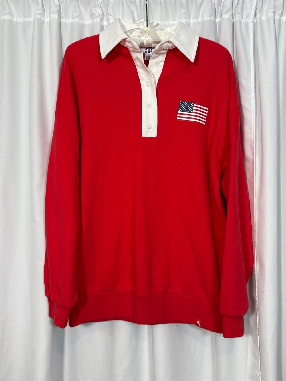 JoyLab Red Oversized Rugby-Style Pullover with White Collar